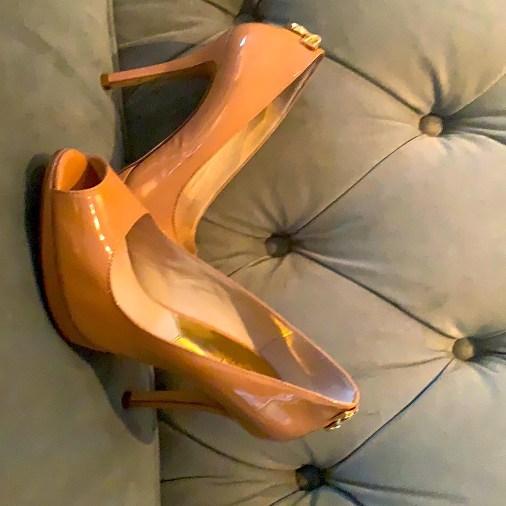 🛑SOLD🛑 Beige Michael Kors Heels